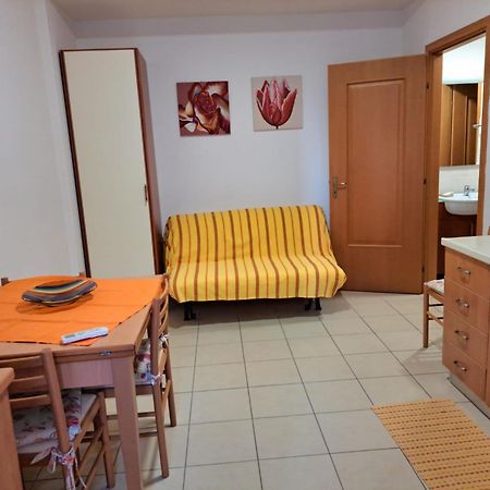 Casa Vacanze Il Giardino Dei Girasoli Марина ди Рагуса Екстериор снимка