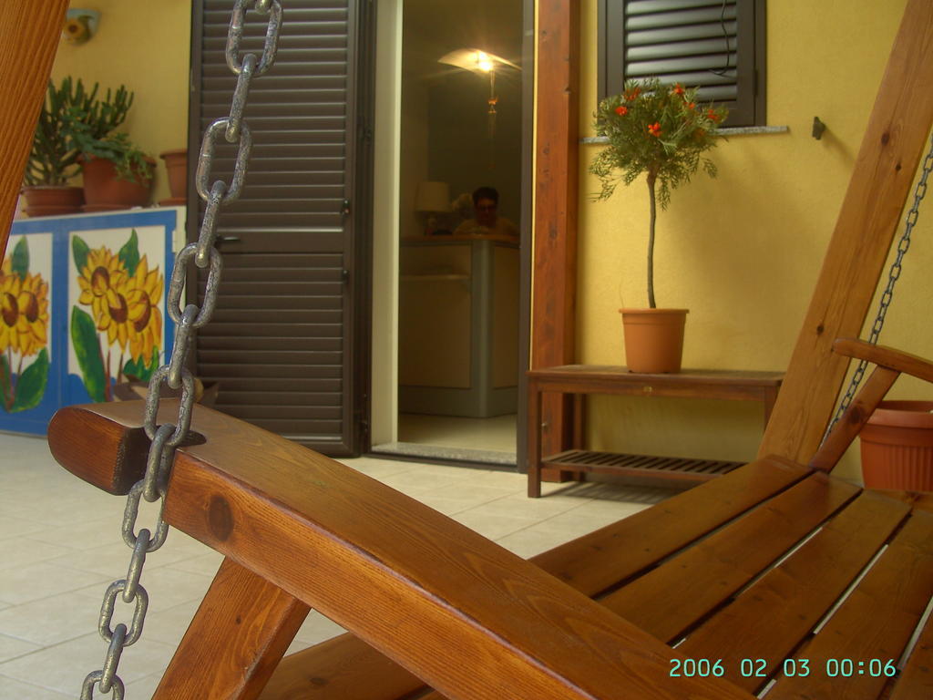 Casa Vacanze Il Giardino Dei Girasoli Марина ди Рагуса Екстериор снимка